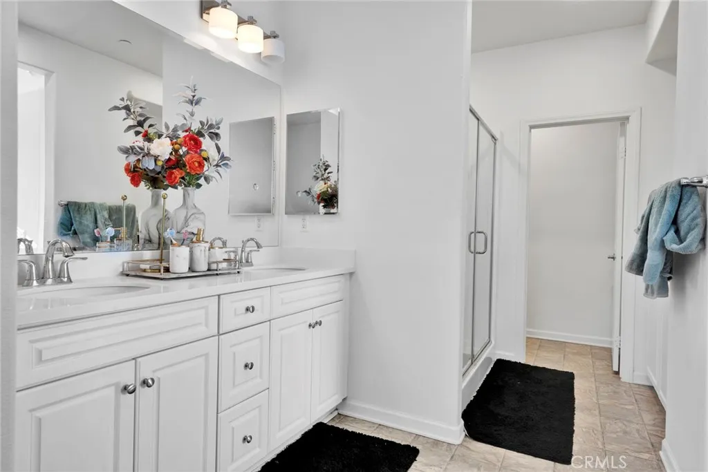 2916 E Via Fiano, Ontario, California 91764 home-pic-24